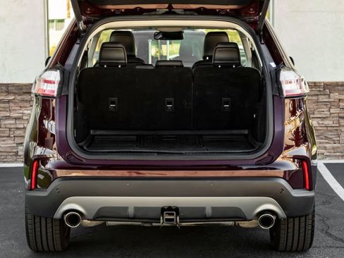 Used 2020 Ford Edge Titanium w/ Class II Trailer Tow Package AWD/4WD image 28