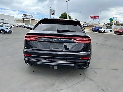 Used 2020 Audi Q8 Prestige AWD/4WD image 4