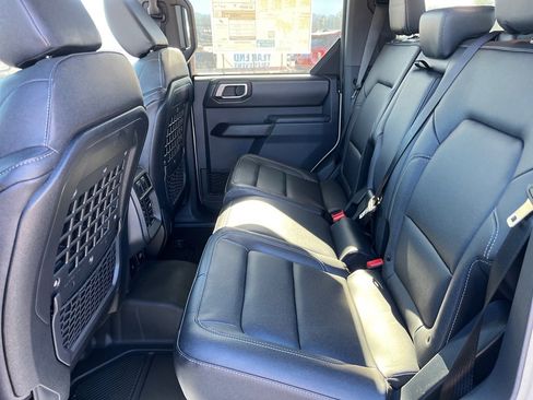 New 2025 Ford Bronco Badlands w/ Sasquatch Package image 7