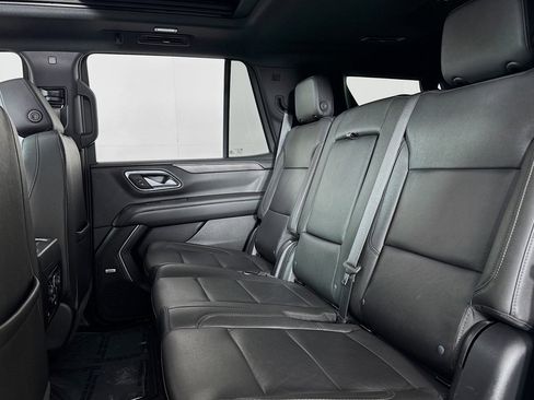 Used 2023 Chevrolet Tahoe Z71 w/ Luxury Package image 7