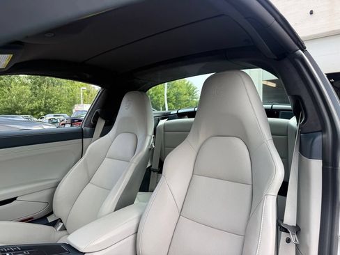 Used 2019 Porsche 911 Targa 4 GTS AWD/4WD image 9
