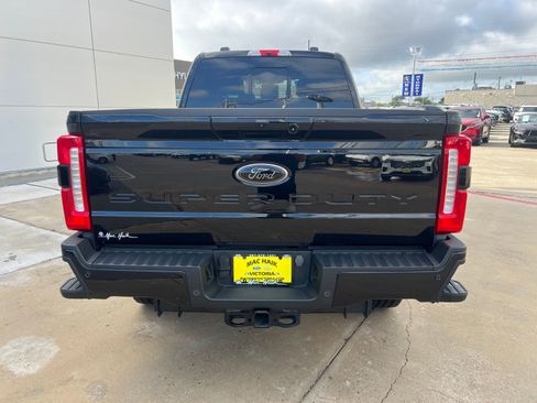 Used 2024 Ford F250 XLT w/ Black Appearance Package AWD/4WD image 4