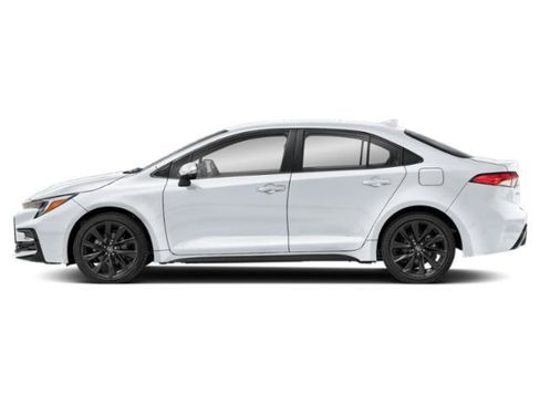 Used 2026 Toyota Corolla SE FWD image 3