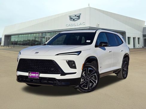 Used 2025 Buick Enclave Sport Touring image 1