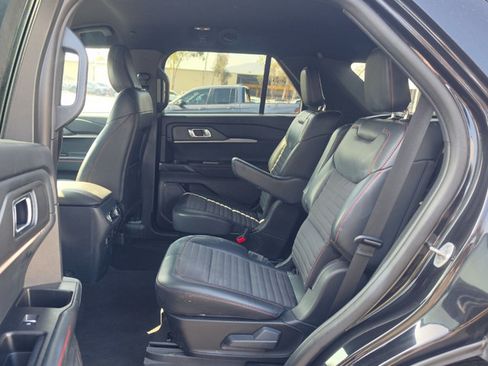 Used 2025 Ford Explorer ST-Line AWD/4WD image 10