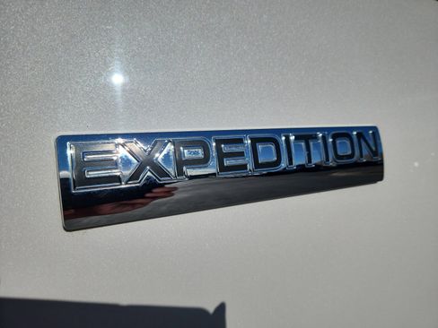 Used 2014 Ford Expedition King Ranch image 24