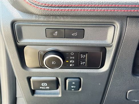 Used 2024 Ford Expedition Max Limited RWD image 10
