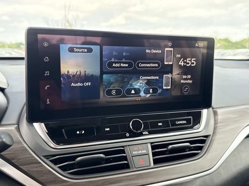 New 2026 Nissan Altima 2.5 SV w/ SV Special Edition Package FWD image 24