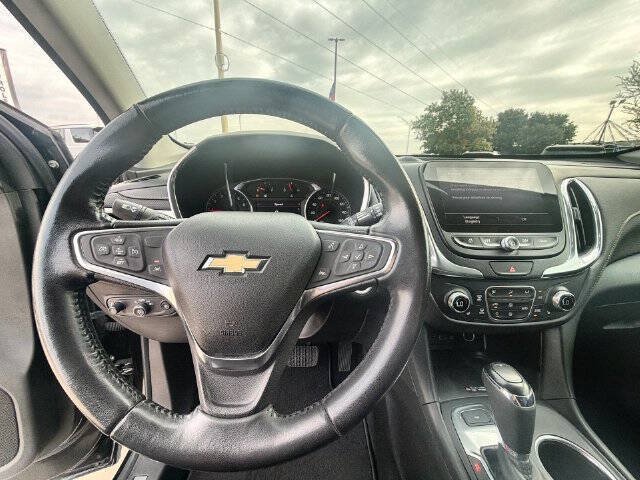Used 2020 Chevrolet Equinox Premier w/ Premier Redline Edition FWD image 11