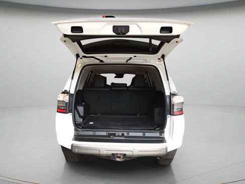 Certified 2021 Toyota 4Runner TRD Off-Road Premium w/ Moonroof Package AWD/4WD image 9
