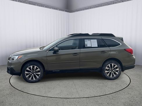 Used 2016 Subaru Outback 2.5i Limited image 9