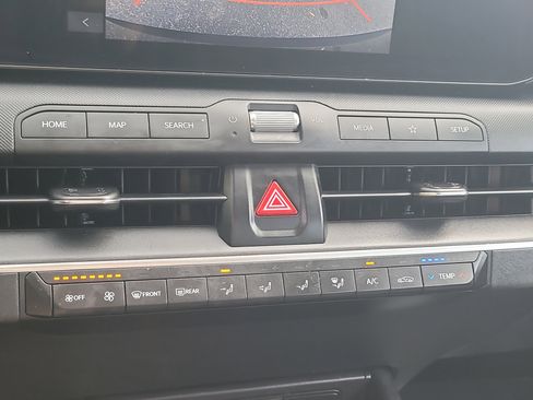 Used 2025 Kia K4 LXS image 23