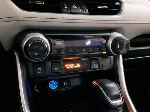 Used 2019 Toyota RAV4 XLE Premium w/ Cold Weather Package image 34