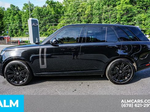 Used 2023 Land Rover Range Rover SE AWD/4WD image 7