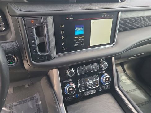 Used 2022 GMC Yukon Denali image 32