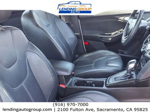 Used 2017 Ford Focus Titanium w/ Titanium Technology Package image 14