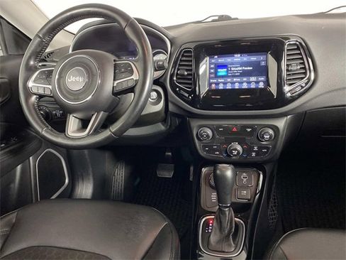Used 2020 Jeep Compass Latitude image 13