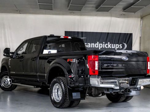Used 2020 Ford F350 Lariat w/ Lariat Ultimate Package image 10