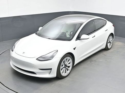 Used 2021 Tesla Model 3 Long Range image 15