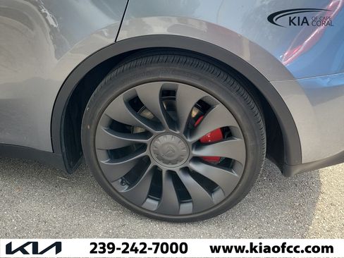 Used 2025 Tesla Model Y Performance AWD/4WD image 7