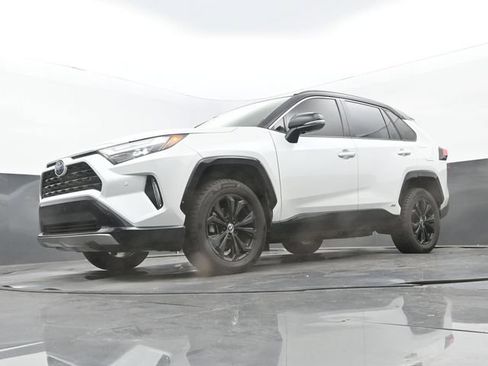 Used 2024 Toyota RAV4 XSE w/ Advanced Technology Package AWD/4WD image 12