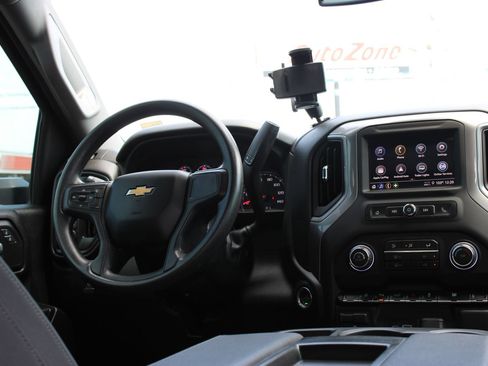 Used 2025 Chevrolet Silverado 2500 Custom w/ Custom Value Package AWD/4WD image 25