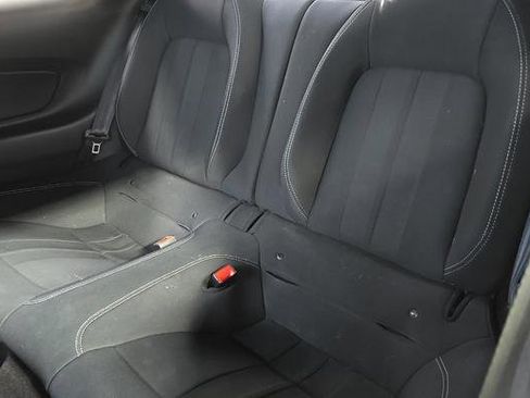 Used 2020 Ford Mustang Coupe RWD image 11
