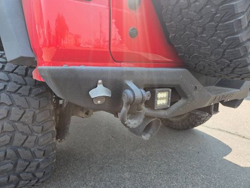 Used 2018 Jeep Wrangler Unlimited Sport S AWD/4WD image 32