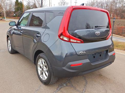 Used 2021 Kia Soul S image 6