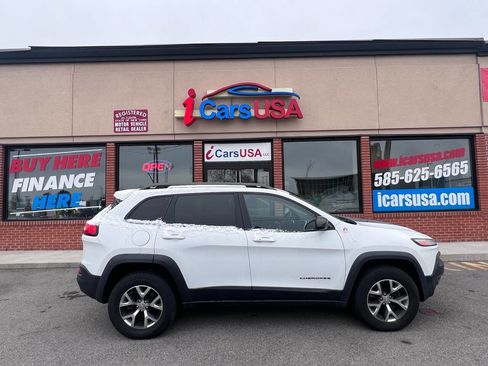 Used 2014 Jeep Cherokee Trailhawk w/ Comfort/Convenience Group image 1