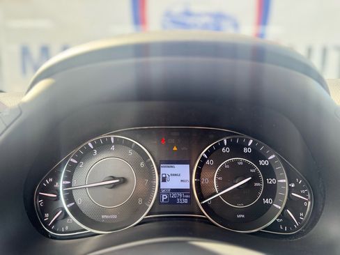 Used 2018 Nissan Armada SL image 46