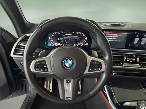 Used 2021 BMW X7 M50i w/ Dynamic Handling Package image 23