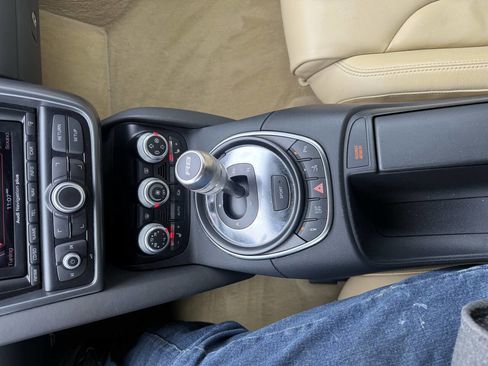 Used 2009 Audi R8 V8 image 20