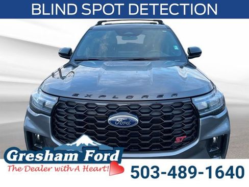 Certified 2025 Ford Explorer ST image 10