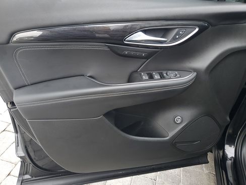 Used 2023 Buick Envision Essence w/ Sport Touring Package image 20