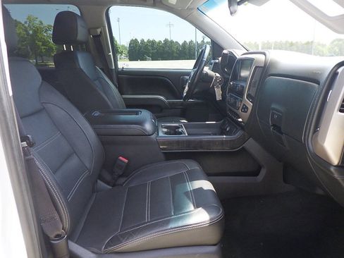 Used 2016 GMC Sierra 1500 Denali w/ Enhanced Driver Alert Package AWD/4WD image 15
