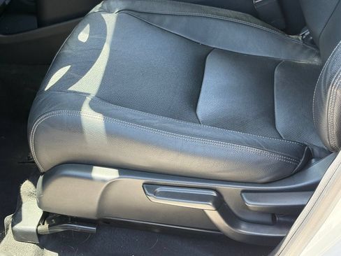 Used 2019 Honda HR-V EX-L image 5