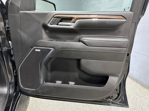 Certified 2024 Chevrolet Silverado 1500 RST w/ Convenience Package II AWD/4WD image 18