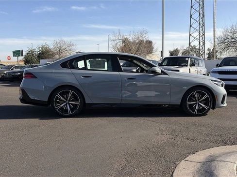 Used 2026 BMW 530i w/ M Sport Package image 4