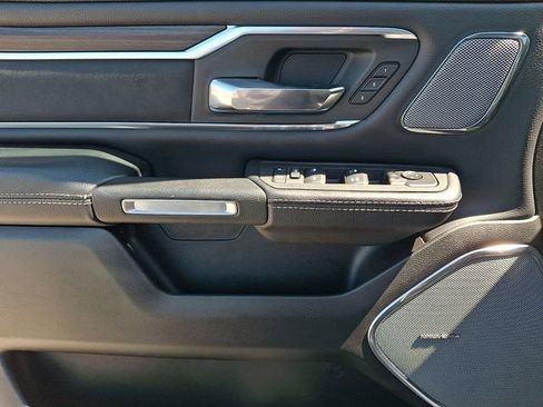 Used 2025 RAM 1500 Laramie AWD/4WD image 12