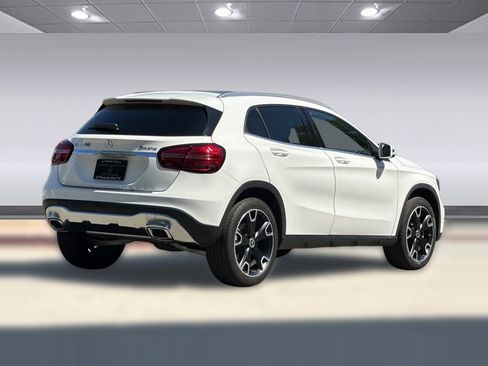 Used 2020 Mercedes-Benz GLA 250 4MATIC image 8
