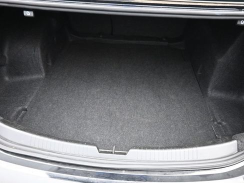 Used 2025 Chevrolet Malibu LT FWD image 14