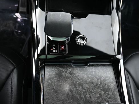 Used 2024 Land Rover Range Rover Sport Dynamic SE image 19