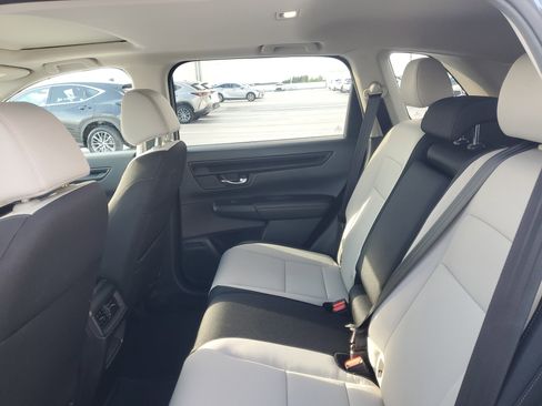 Used 2023 Honda CR-V EX image 11