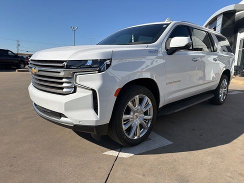 Used 2021 Chevrolet Suburban High Country image 6