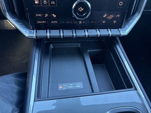 New 2026 GMC Acadia Elevation image 16