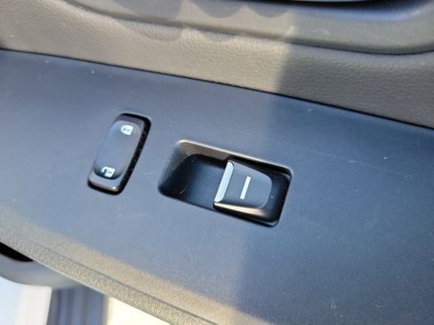 Used 2023 Honda Pilot Touring image 9