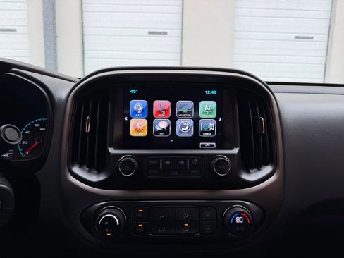 Used 2018 Chevrolet Colorado Z71 image 30