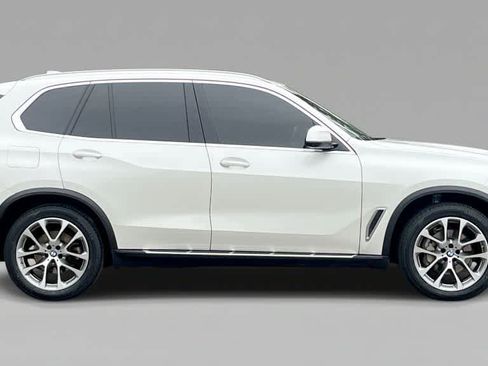 Used 2023 BMW X5 xDrive40i w/ Premium Package AWD/4WD image 9