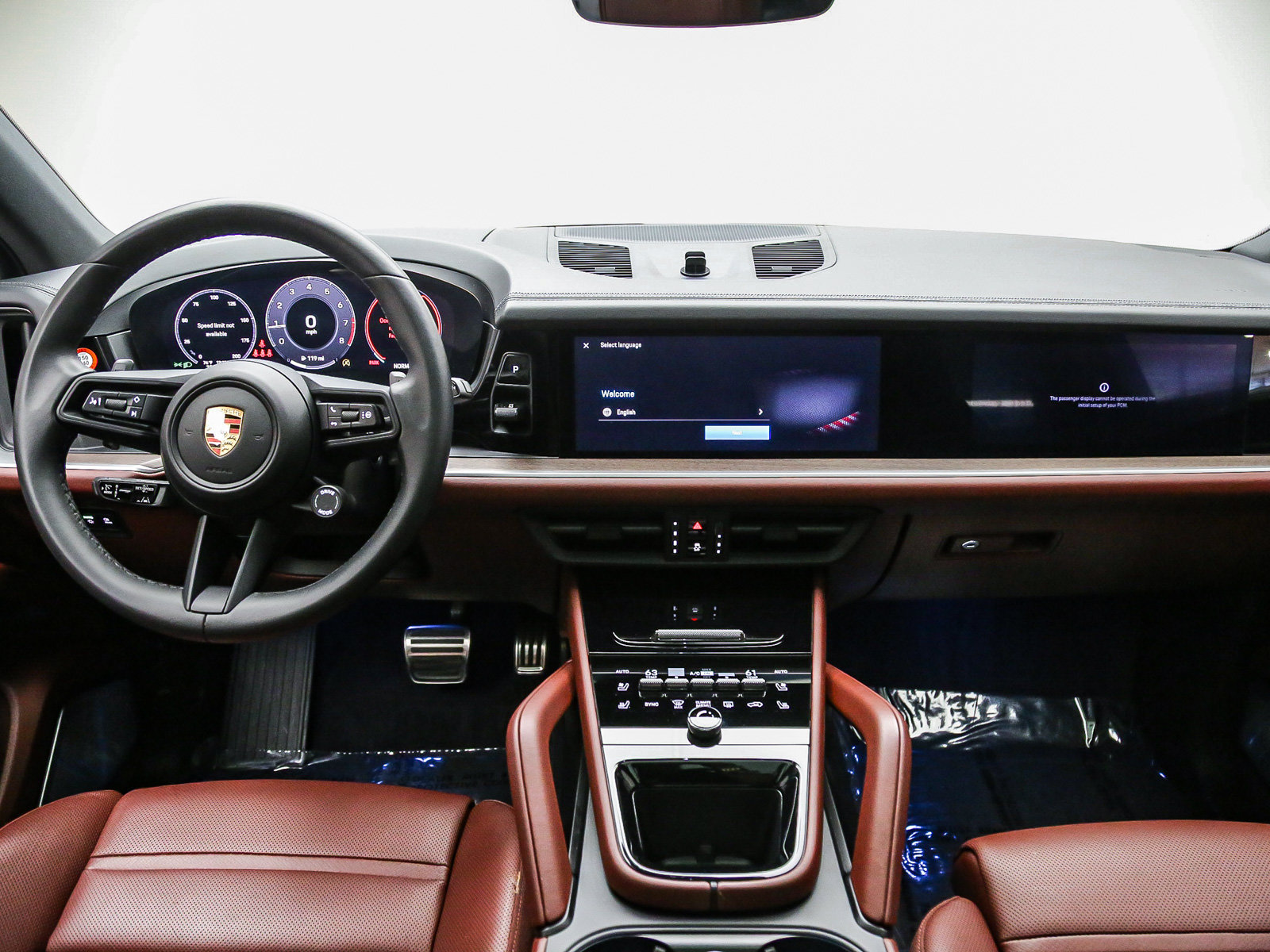 Certified 2024 Porsche Cayenne S AWD/4WD image 16